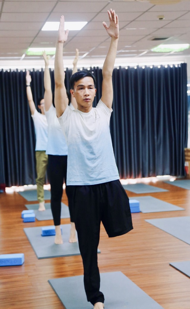 Những chiến binh K đặc biệt trong lớp học Yoga miễn phí ở Sài Gòn: Cô không còn thấy lẻ loi nữa... - Ảnh 4. Những chiến binh K đặc biệt trong lớp học Yoga miễn phí ở Sài Gòn: Cô không còn thấy lẻ loi nữa... - Ảnh 4.