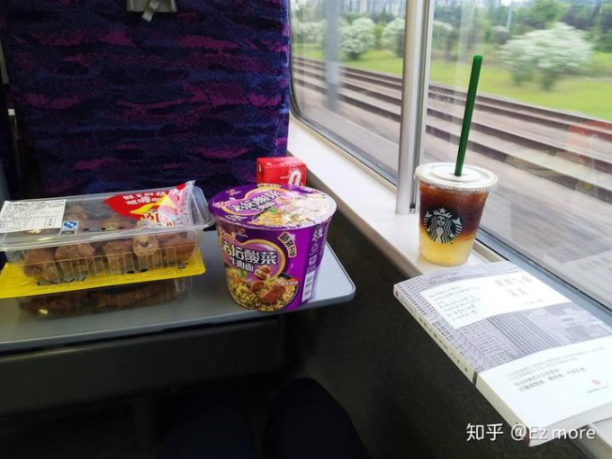 Các chuyến tàu hỏa ở Trung Quốc dần mất đi… thứ mùi &quot;đậm đà&quot; đặc trưng: Thanh niên hiện đại thấy vui, người thế hệ trước lại hoài niệm - Ảnh 7.