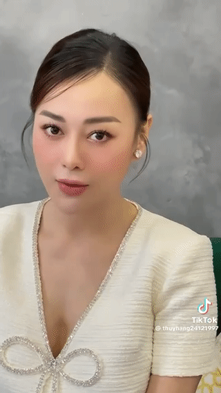 Phương Oanh xuất hiện rạng rỡ khi mang bầu song thai, lộ chiếc nhẫn kim cương cỡ "khủng" - Ảnh 1. Phương Oanh xuất hiện rạng rỡ khi mang bầu song thai, lộ chiếc nhẫn kim cương cỡ "khủng" - Ảnh 1.