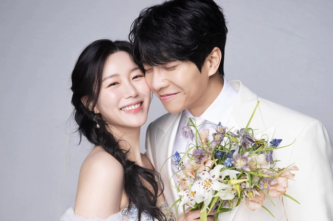 Truyền thông Hàn làm rõ nghi vấn Lee Seung Gi cưới chạy bầu với con gái “Mama Chuê” - Ảnh 1.