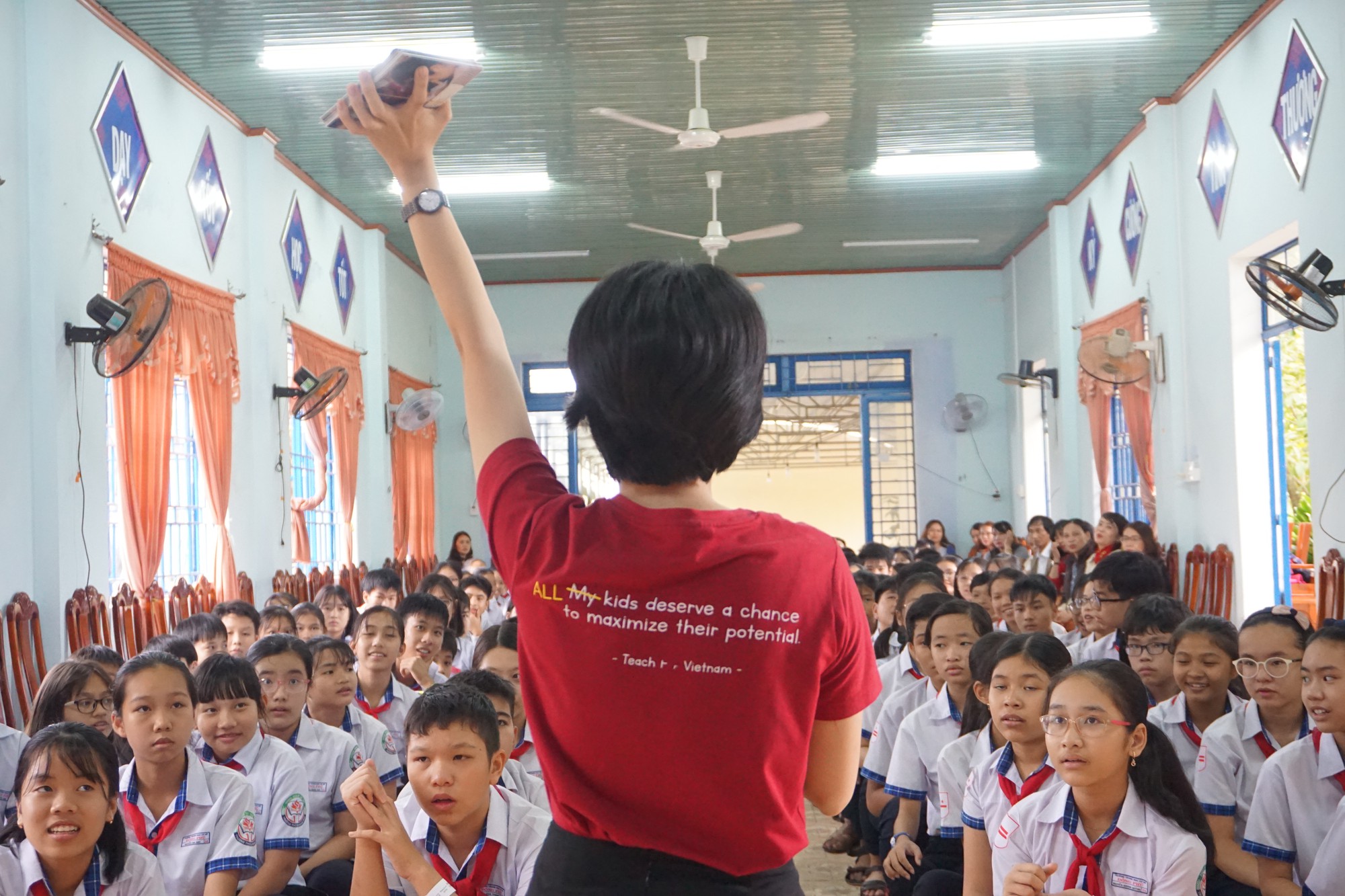 Teach For VietNam: C&acirc;u chuyện của những &ldquo;nh&agrave; gi&aacute;o dục ti&ecirc;n phong&rdquo; chọn cho m&igrave;nh con đường kh&oacute; - Ảnh 4.