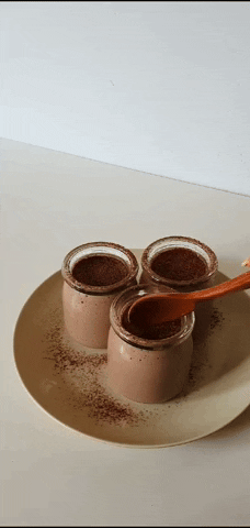 Chỉ cần 3 phút để làm món bánh mềm thơm núng nính cho người ăn kiêng - Ảnh 4. Chỉ cần 3 phút để làm món bánh mềm thơm núng nính cho người ăn kiêng - Ảnh 4.