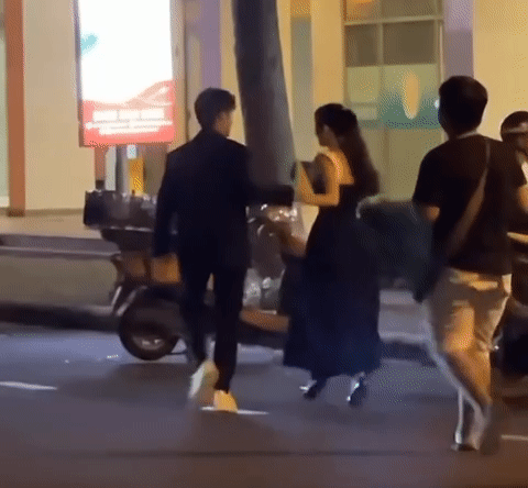Gin Tuấn Kiệt gia nhập hội nghiện vợ, sơ hở là làm hành động ngọt ngào này với Puka - Ảnh 5. Gin Tuấn Kiệt gia nhập hội nghiện vợ, sơ hở là làm hành động ngọt ngào này với Puka - Ảnh 5.