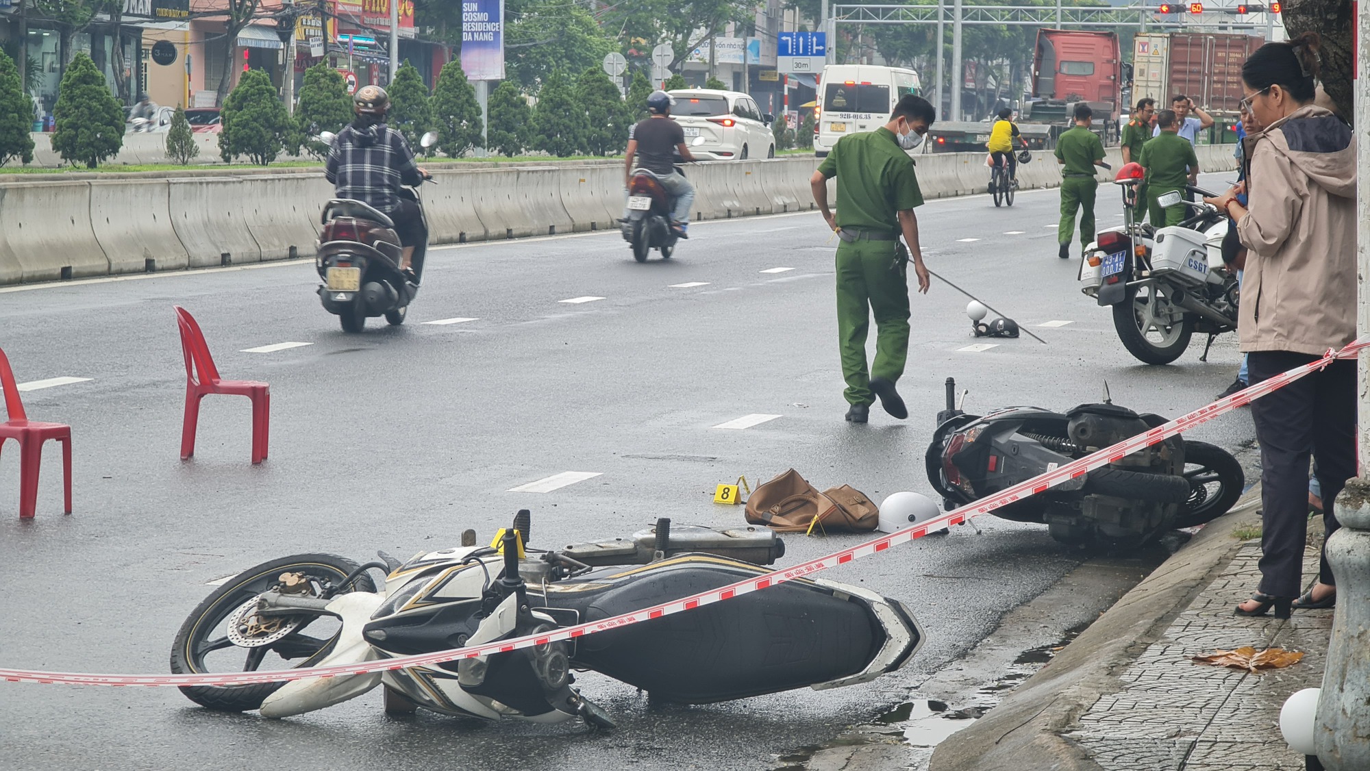 Lời khai ban đầu của 2 nghi phạm cướp ngân hàng ở Đà Nẵng - Ảnh 4.