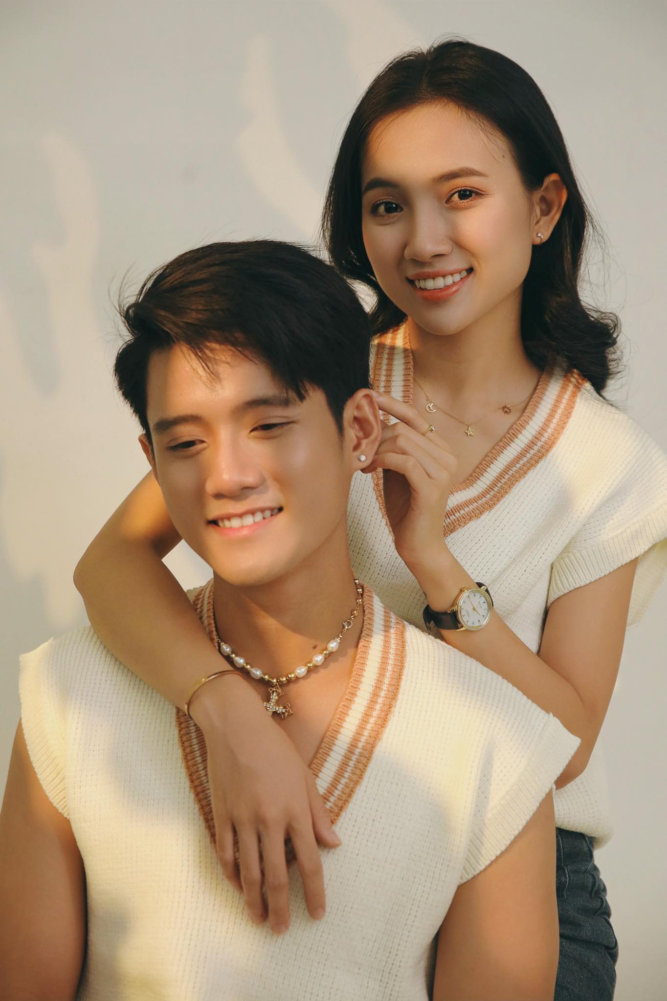 Cặp sao Việt bị đồn “phim giả tình thật” vì quá tình tứ, nhà gái toàn để mặt mộc vẫn được khen xinh nhất phim- Ảnh 8. Cặp sao Việt bị đồn “phim giả tình thật” vì quá tình tứ, nhà gái toàn để mặt mộc vẫn được khen xinh nhất phim- Ảnh 8.