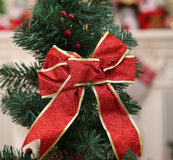 Soi không gian Giáng sinh &quot;lóa mắt&quot; tại nhà của Bảo Thy và Puka - Gin Tuấn Kiệt: Thích mê cách trang trí cây thông, đơn giản mà vẫn lung linh - Ảnh 9.