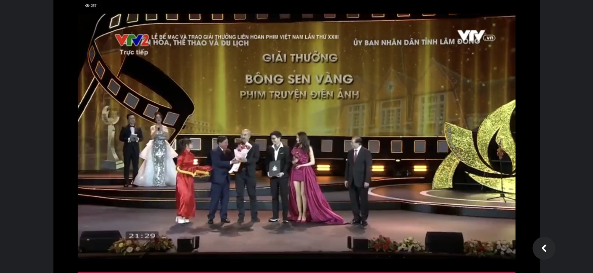 Tro Tàn Rực Rỡ đại thắng Bông Sen Vàng, Thái Hòa tiếp tục nhận thêm giải diễn xuất - Ảnh 1.