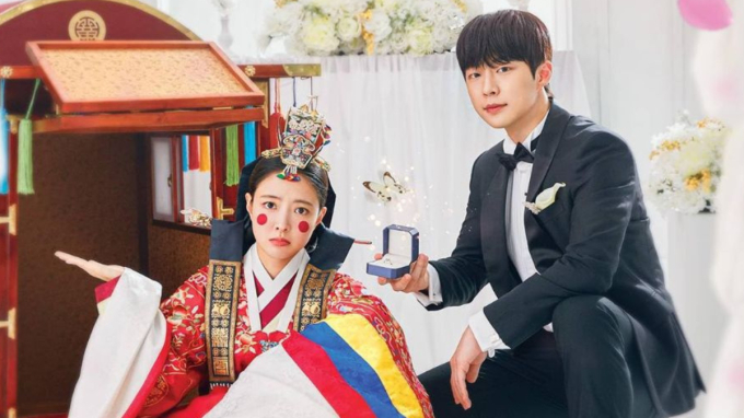 Bộ phim được khen là siêu phẩm cuối năm của nhà đài, cặp chính đẹp ngất ngây ở cả tạo hình cổ trang lẫn hiện đại - Ảnh 1. Bộ phim được khen là siêu phẩm cuối năm của nhà đài, cặp chính đẹp ngất ngây ở cả tạo hình cổ trang lẫn hiện đại - Ảnh 1.