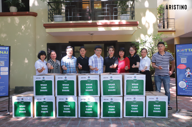 Aristino Wear.Care.Share: Kéo gần giấc mơ cho những em nhỏ có hoàn cảnh đặc biệt - Ảnh 9. Aristino Wear.Care.Share: Kéo gần giấc mơ cho những em nhỏ có hoàn cảnh đặc biệt - Ảnh 9.