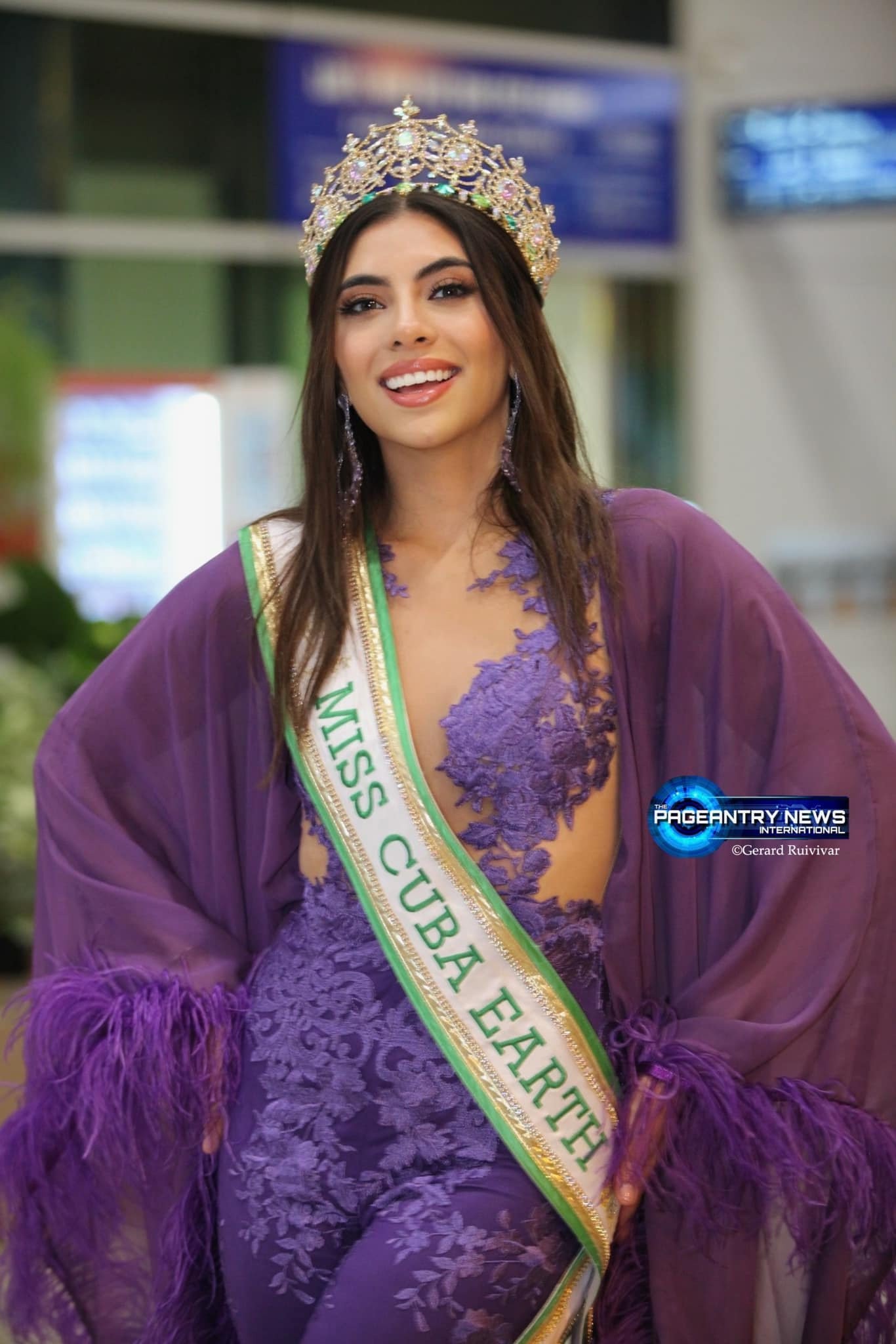 Người đẹp Mỹ mặc trang phục lạ mắt sang Việt Nam thi Hoa hậu Trái Đất - Ảnh 14.