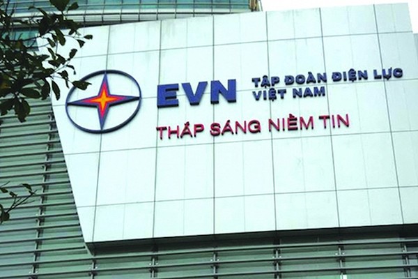 Khởi tố 5 cán bộ Tập đoàn EVN và Bộ Công thương - Ảnh 1.