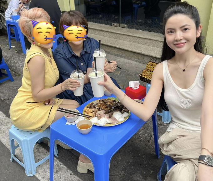Bạn gái Quang Hải khoe mái tóc óng mượt, nhan sắc ngọt ngào khi đi chơi cùng hội chị em - Ảnh 2.
