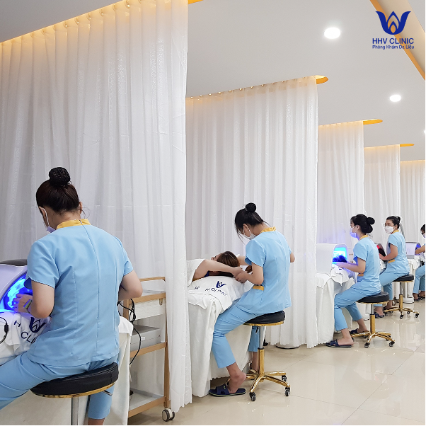 Phòng khám da liễu HHV Clinic - Địa chỉ tham khảo trị mụn đúng cách - Ảnh 3. Phòng khám da liễu HHV Clinic - Địa chỉ tham khảo trị mụn đúng cách - Ảnh 3.