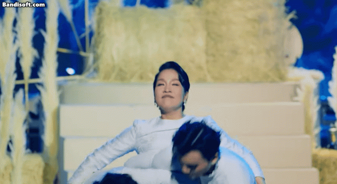 Tròn xoe mắt khi xem diva Mỹ Linh nhào lộn vun vút tại show Chị Đẹp, chiến thắng quá thuyết phục! - Ảnh 4. Tròn xoe mắt khi xem diva Mỹ Linh nhào lộn vun vút tại show Chị Đẹp, chiến thắng quá thuyết phục! - Ảnh 4.