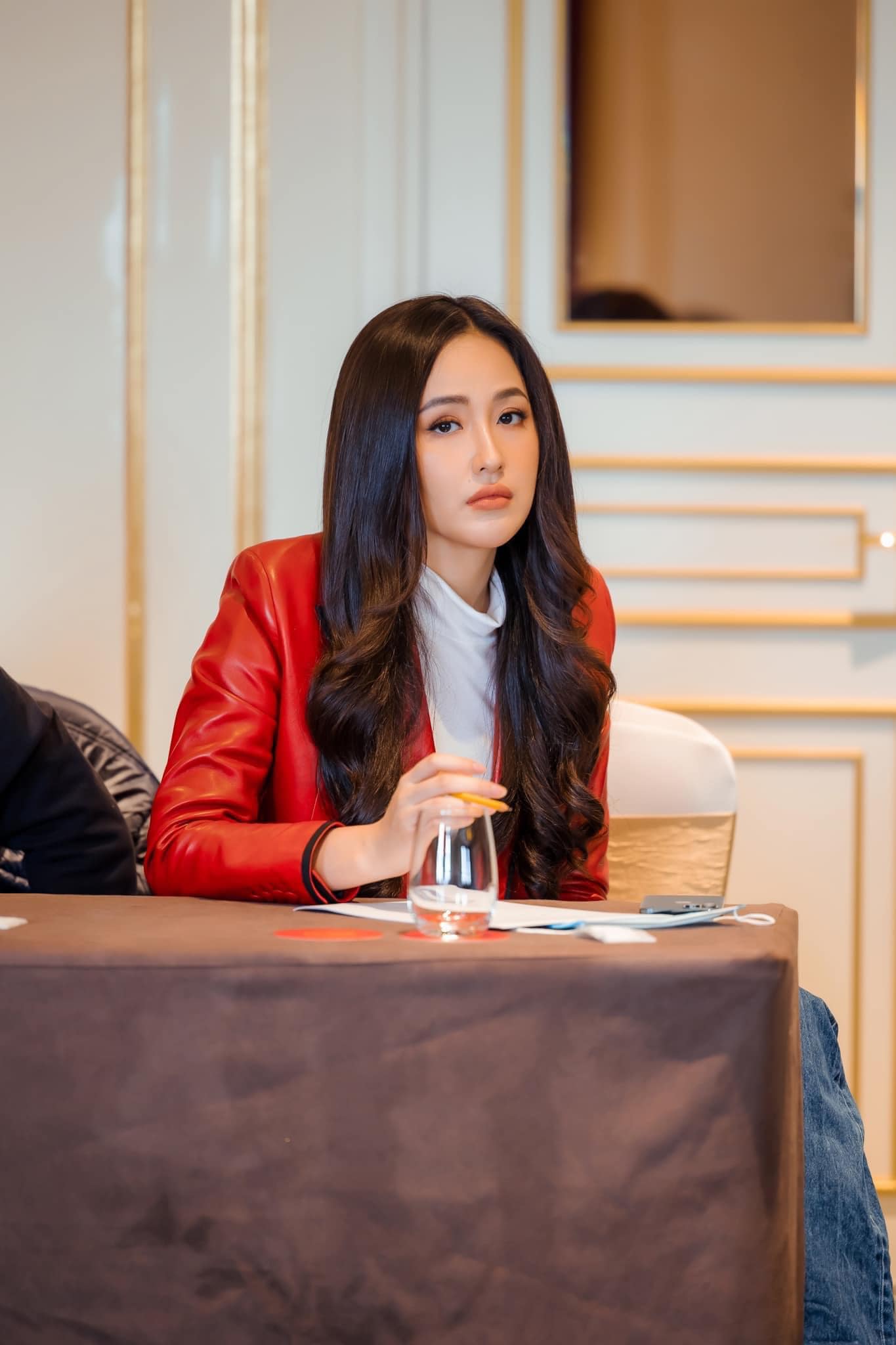 Từng bị lan truyền loạt clip rộ nghi vấn sinh con cho đại gia, Mai Phương Thuý nói gì?- Ảnh 3. Từng bị lan truyền loạt clip rộ nghi vấn sinh con cho đại gia, Mai Phương Thuý nói gì?- Ảnh 3.