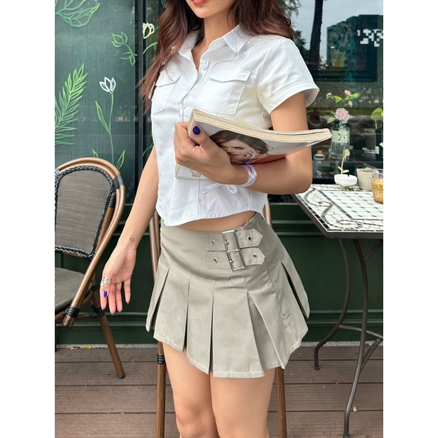 Chị cả của BLACKPINK: U30 mà trẻ như nữ sinh, hack tuổi thành công nhờ 1 bảo bối thời trang quen mặt - Ảnh 7. Chị cả của BLACKPINK: U30 mà trẻ như nữ sinh, hack tuổi thành công nhờ 1 bảo bối thời trang quen mặt - Ảnh 7.