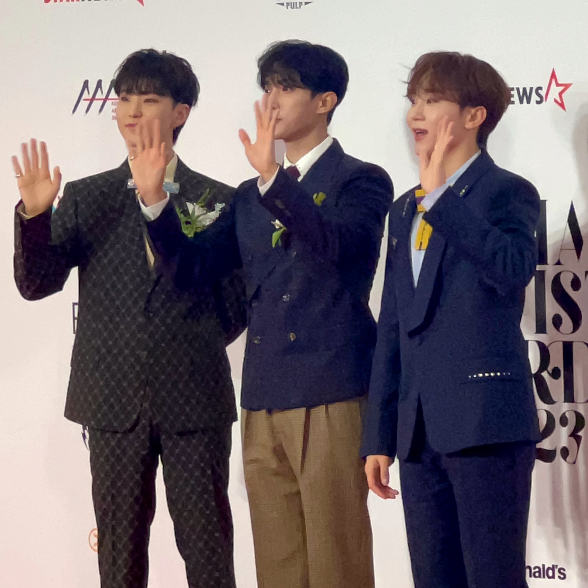 Siêu thảm đỏ AAA 2023: Jang Won Young chấp camera thường, nam thần gen 2 Jae Joong - Suho so đọ visual cực gắt- Ảnh 26. Siêu thảm đỏ AAA 2023: Jang Won Young chấp camera thường, nam thần gen 2 Jae Joong - Suho so đọ visual cực gắt- Ảnh 26.