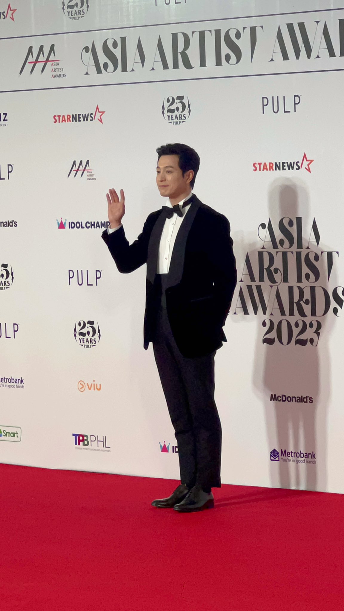 Siêu thảm đỏ AAA 2023: Jang Won Young chấp camera thường, nam thần gen 2 Jae Joong - Suho so đọ visual cực gắt- Ảnh 34. Siêu thảm đỏ AAA 2023: Jang Won Young chấp camera thường, nam thần gen 2 Jae Joong - Suho so đọ visual cực gắt- Ảnh 34.