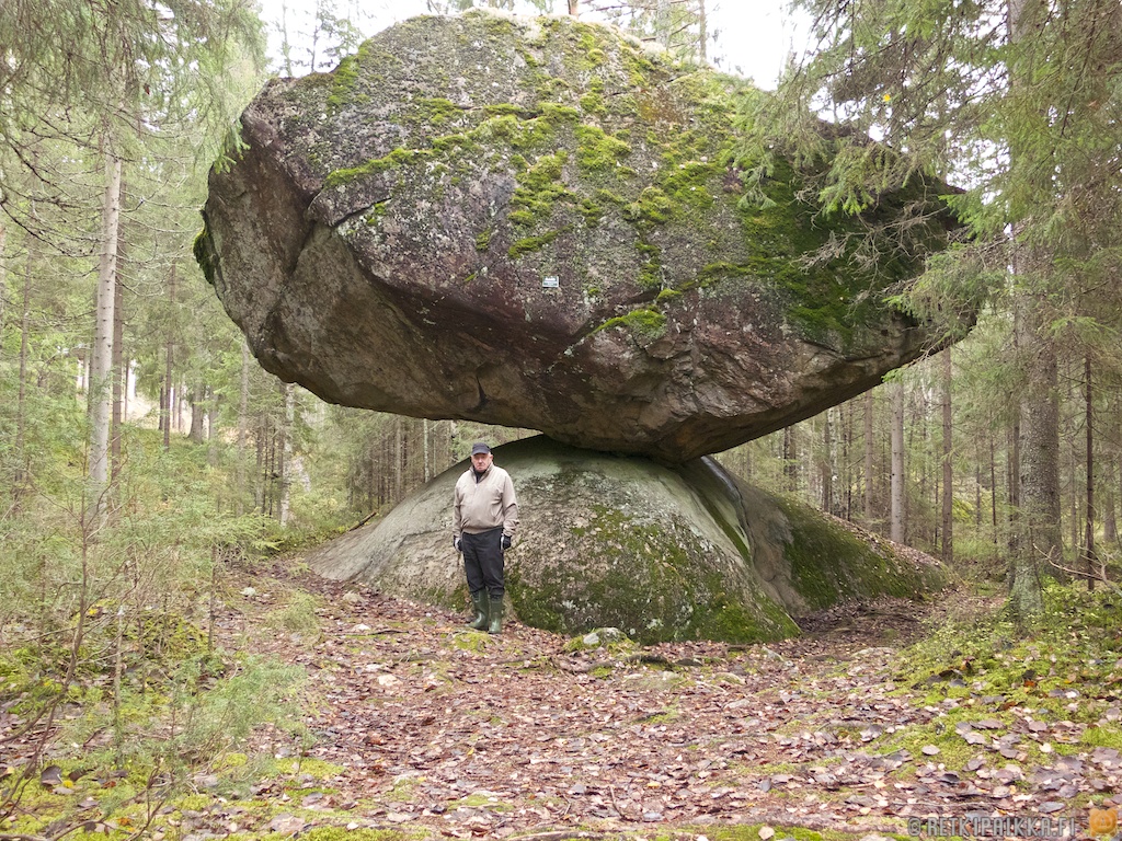 Kummakivi: Tảng đá thách thức &quot;trọng lực&quot; bí ẩn tại Phần Lan- Ảnh 3.