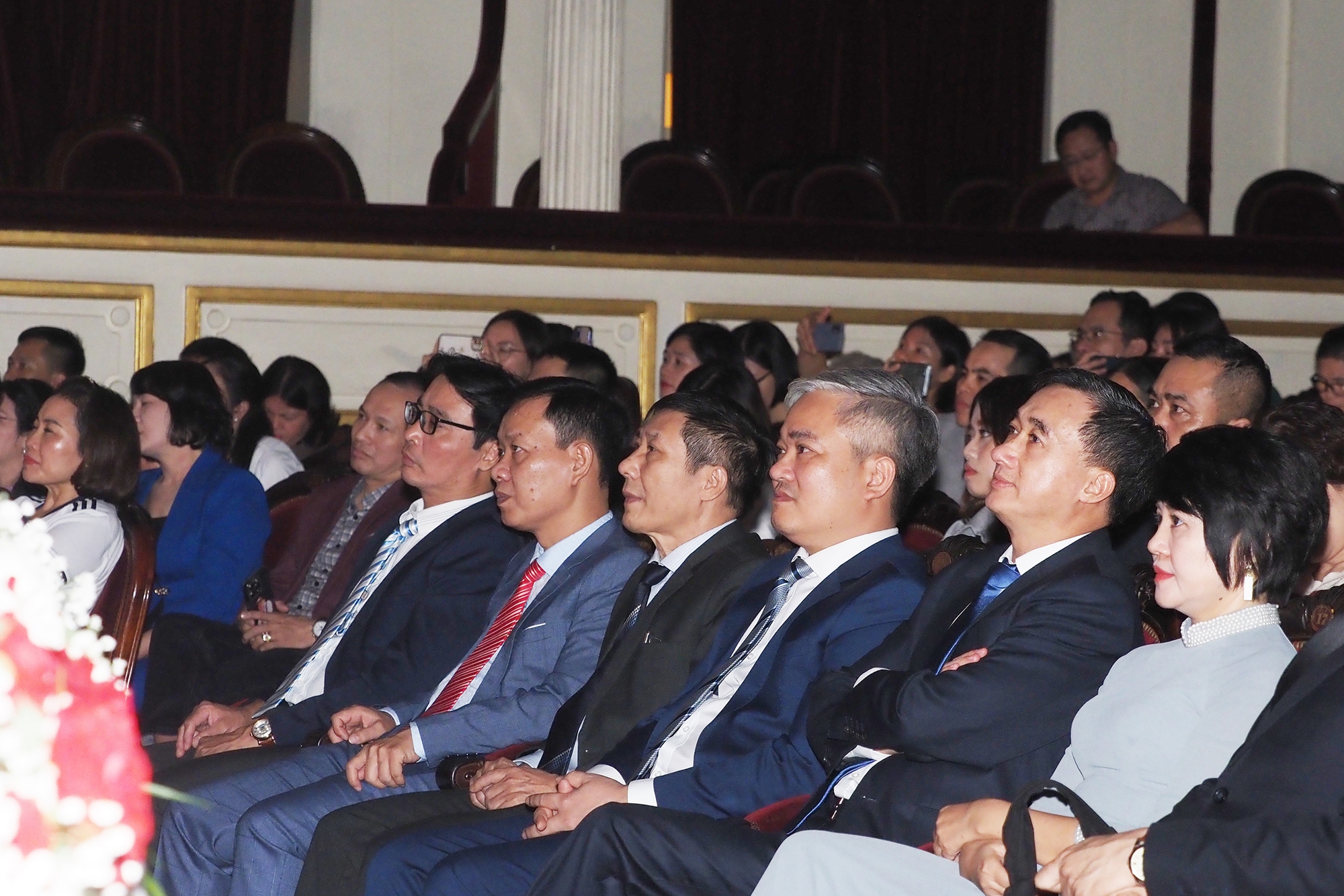 Đại diện Bọ Y tế cùng ban tổ chức tại buổi trao giải Đại diện Bọ Y tế cùng ban tổ chức tại buổi trao giải
