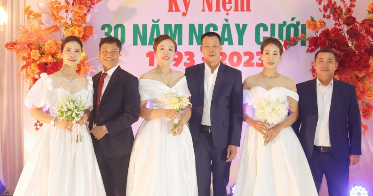 3 cặp bạn thân kết hôn cùng 1 năm, 30 năm sau vẫn quyết định tổ chức lễ kỷ niệm cùng 1 ngày - Ảnh 1. 3 cặp bạn thân kết hôn cùng 1 năm, 30 năm sau vẫn quyết định tổ chức lễ kỷ niệm cùng 1 ngày - Ảnh 1.