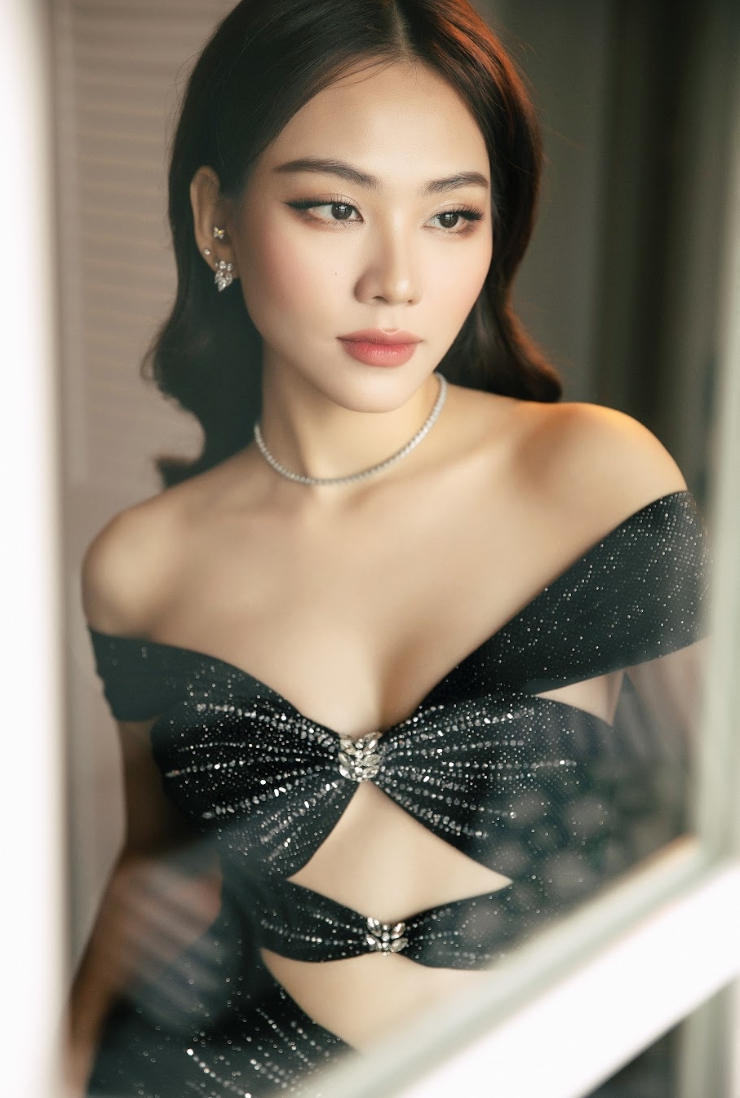 Hoa hậu Mai Phương thanh lịch trong loạt thiết kế mới nhất của NTK Lê Thanh Hòa - Ảnh 7.