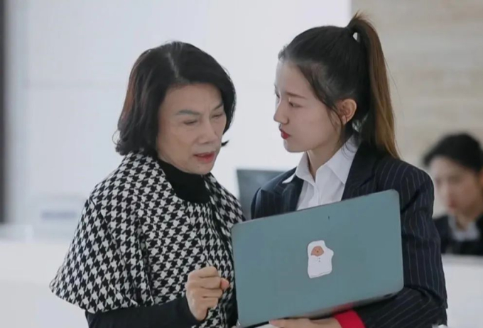 Liên tục tỏ thái độ với nữ trợ lý đã nghỉ việc, CEO Đổng Minh Châu bị chê tư duy lỗi thời, &quot;bà đầm thép&quot; đáp trả ra sao? - Ảnh 5.