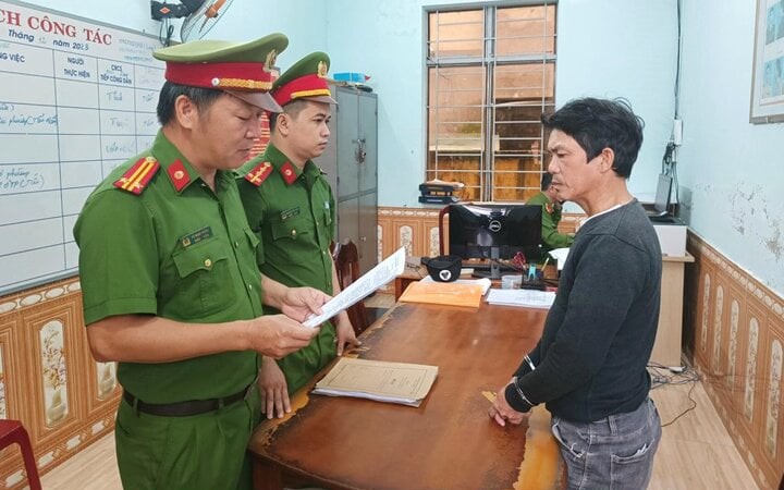 Níu kéo tình cảm bất thành, gã đàn ông cướp tài sản và hiếp dâm người yêu cũ