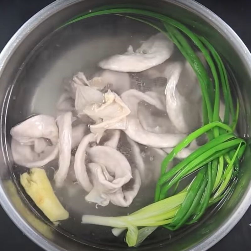 Thay đổi thực đơn gia đình bằng món lòng xào dưa siêu hot - Ảnh 8. Thay đổi thực đơn gia đình bằng món lòng xào dưa siêu hot - Ảnh 8.