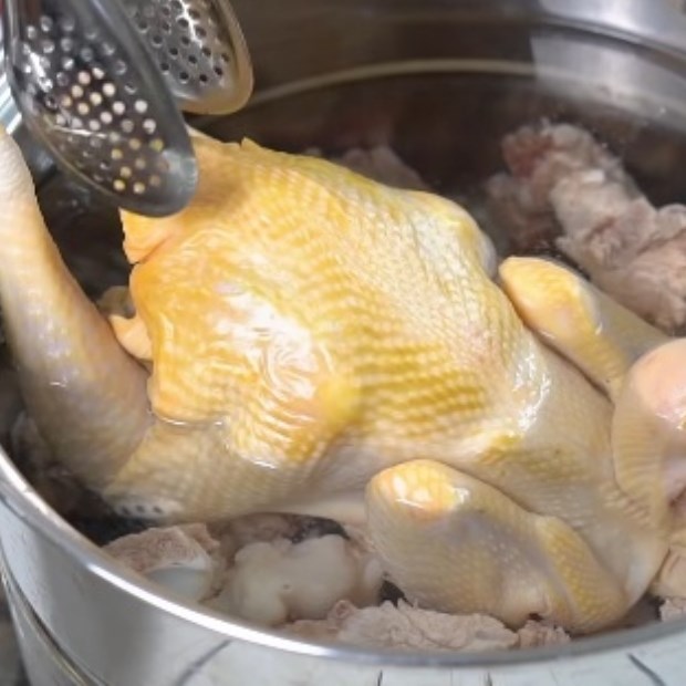 Bật mí cách nấu phở gà đơn giản thơm ngon - Ảnh 9.