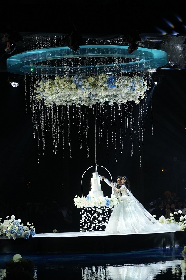 Lộ diện cô dâu trong đám cưới ở Ba Đình Hà Nội, từng đạt top cao trong các cuộc thi nhan sắc- Ảnh 2.