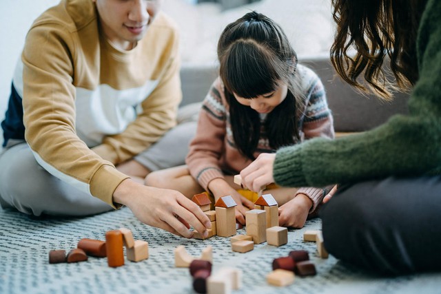 Tai hại &quot;luật đuổi rắn&quot; trong mỗi gia đình: Con cái lớn lên kém cỏi vì cha mẹ có 3 HÀNH VI - Ảnh 1.