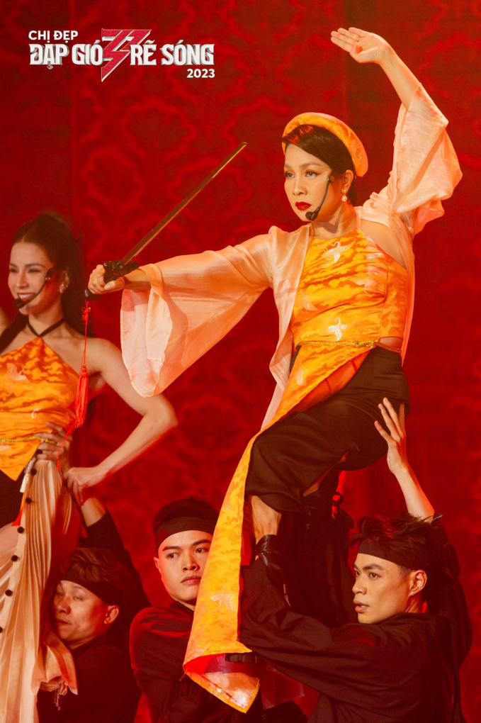 Mỹ Linh đăng bài xin bình chọn cho 1 chị đẹp kết show được debut, nói câu &quot;out trình&quot; về bài thi nhảy - Ảnh 1.