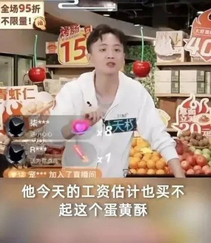 MC livestream mỉa kh&aacute;ch h&agrave;ng ngh&egrave;o, kh&ocirc;ng c&oacute; n&atilde;o, k&ecirc;nh b&aacute;n trực tuyến lao đao - Ảnh 1.