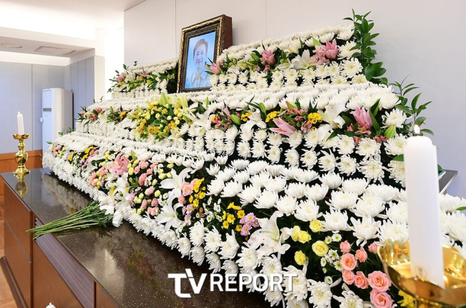 Vụ bê bối ma túy dài 69 ngày của Lee Sun Kyun: Cái kết đắng cho tài tử hàng đầu, tới lúc ra đi vẫn bị gọi là “tội phạm” - Ảnh 7.