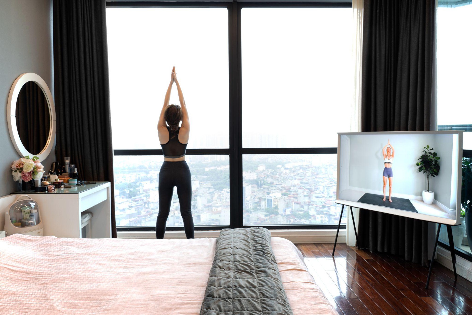 Tân trang nhà cửa thêm rộn ràng sắc xuân với loạt TV đa phong cách - Ảnh 6. Tân trang nhà cửa thêm rộn ràng sắc xuân với loạt TV đa phong cách - Ảnh 6.