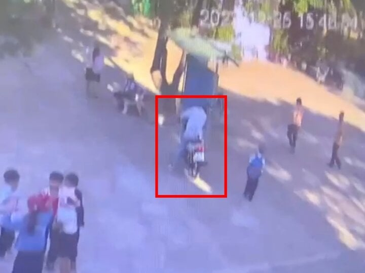 Công an Bình Thuận: Không có việc người lạ vào trường tiểu học bắt cóc học sinh - Ảnh 1.