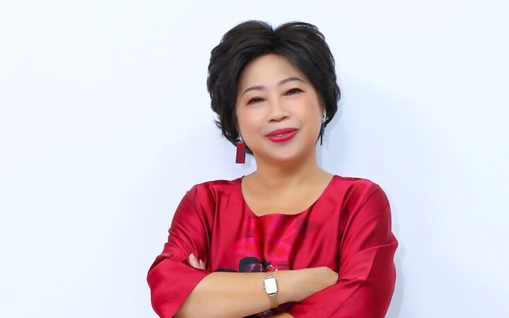Nữ diễn viên đi bán sữa chua bằng xe hơi: 'Hoài Linh từng nói ái mộ tôi' - Ảnh 3.