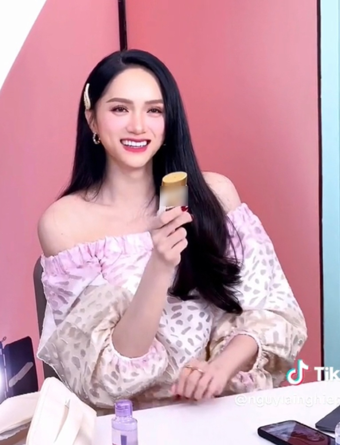 Lần đầu livestream bán hàng, Hoa hậu Hương Giang tiết lộ doanh thu gây bất ngờ sau 5 tiếng - Ảnh 3.