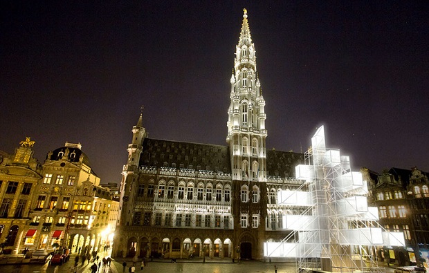 Thủ đô Brussels của Bỉ rực rỡ ánh sáng, âm nhạc và niềm vui trước thềm năm mới 2024 - Ảnh 2.