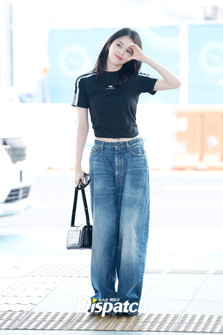 Phong cách diện quần jeans của Han So Hee: Phối đồ dịu dàng hay cá tính cũng đều đẹp xuất sắc - Ảnh 8.