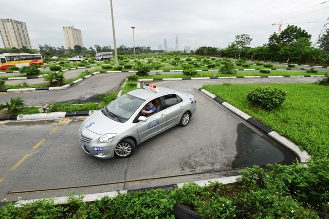 Hà Nội chốt tăng phí đào tạo lái xe hạng B2 lên 15,59 triệu đồng từ năm 2024- Ảnh 1.