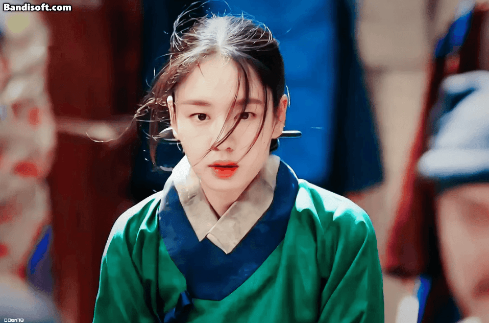 4 mỹ nhân xuất sắc nhất màn ảnh Hàn 2023: Tự hào Song Hye Kyo, không thể thiếu &quot;nữ hoàng nước mắt&quot; của năm- Ảnh 4.