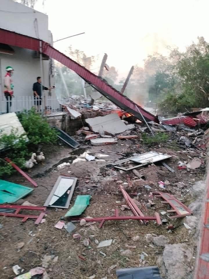 Nổ lớn làm sập nhà ở Ninh Bình: 2 nạn nhân nữ tử vong, một cháu bé bị thương- Ảnh 1.