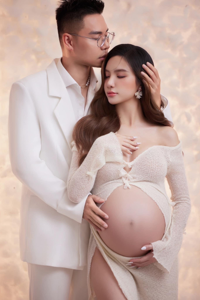 Sao nữ Vbiz thông báo mang bầu song thai, khoe ảnh nét căng ở tháng cuối thai kỳ - Ảnh 3.