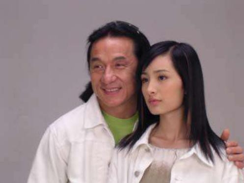Thành Long bất ngờ xuất hiện ở trường quay phim mới của Dương Mịch - Ảnh 5.
