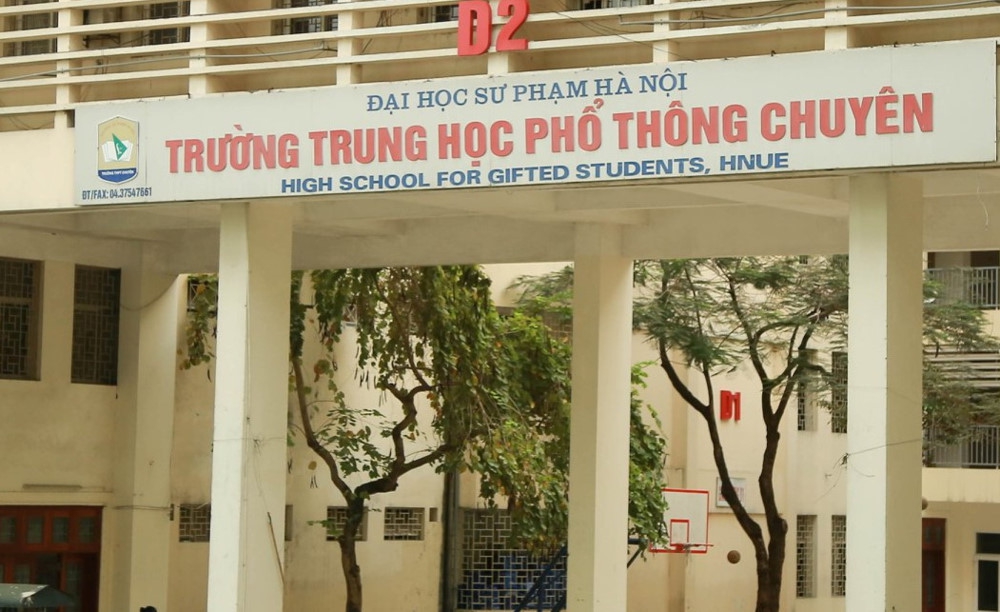 NÓNG: 3/4 trường chuyên hot nhất Hà Nội công bố chỉ tiêu tuyển sinh vào lớp 10 năm học 2023 - 2024 - Ảnh 3.