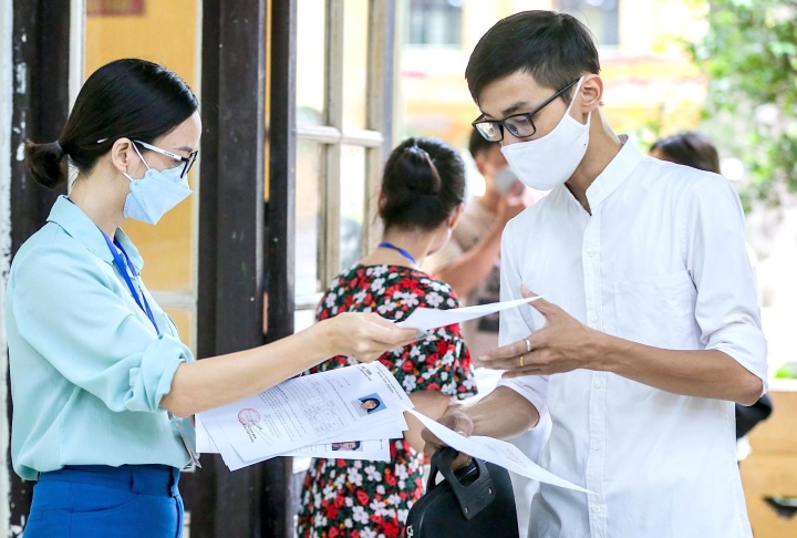 C&aacute;c trường đại học chạy đua tuyển sinh sớm d&ugrave; th&iacute; sinh chưa thi tốt nghiệp THPT - Ảnh 1.