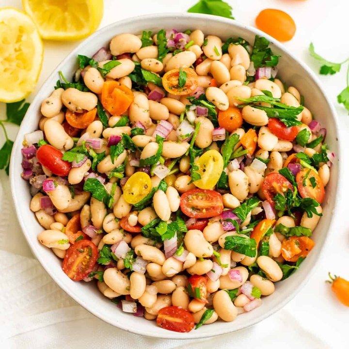 greek-white-bean-salad-social1-18503978-1676169556146-1676169556273817638617.jpg