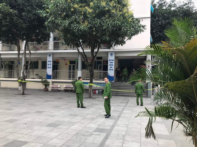 Hà Nội: Cháy trong Trường Tiểu học Yên Hoà - Ảnh 5.